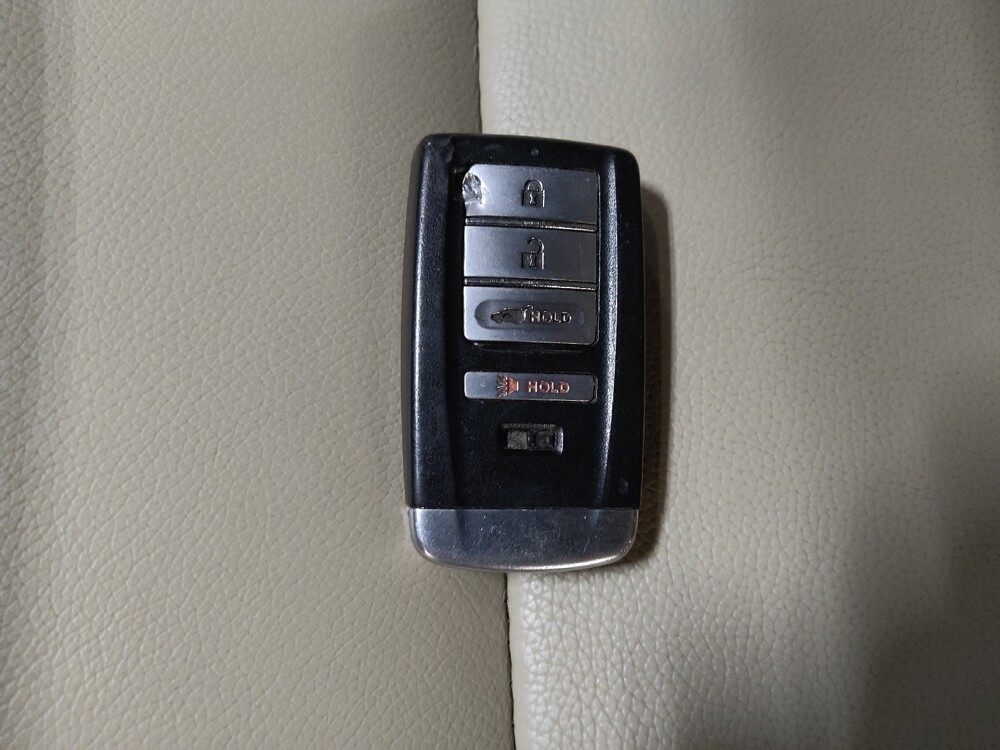 2020 Acura MDX in Savannah, GA 31419 - 18142790 32