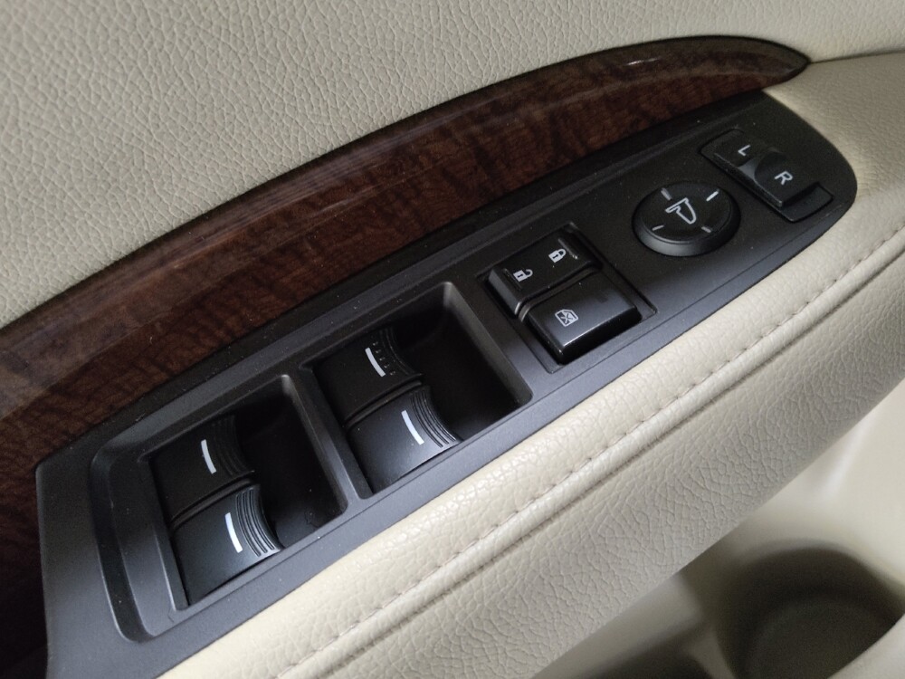 2020 Acura MDX in Savannah, GA 31419 - 18142790 27
