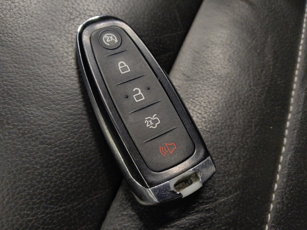 2016 Ford Escape in Glendale, AZ 85301 - 18142797 32