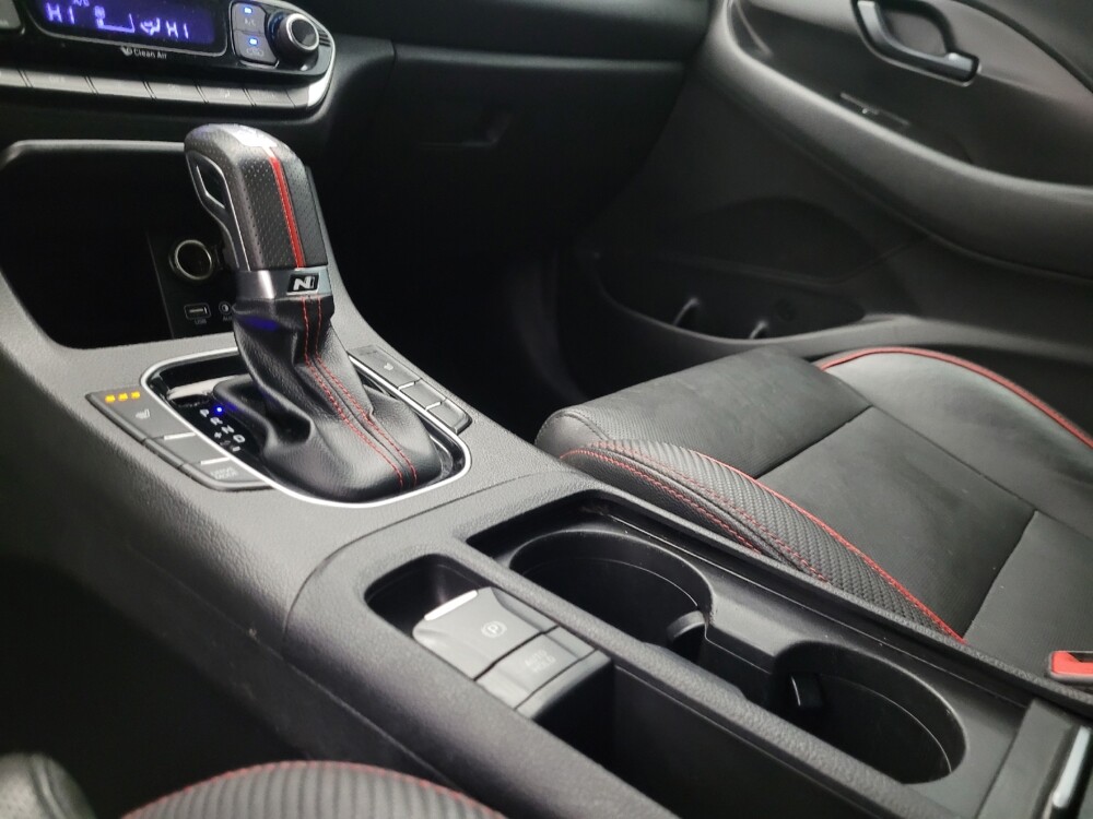 2020 Hyundai Elantra in Glendale, AZ 85301 - 18142798 26