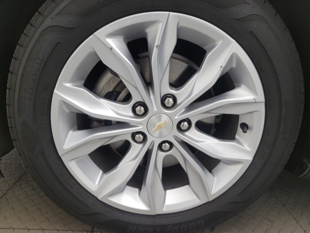 2022 Chevrolet Malibu in Glendale, AZ 85301 - 18142801 31
