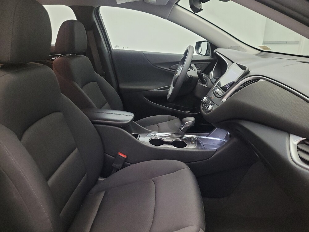 2022 Chevrolet Malibu in Glendale, AZ 85301 - 18142801 21