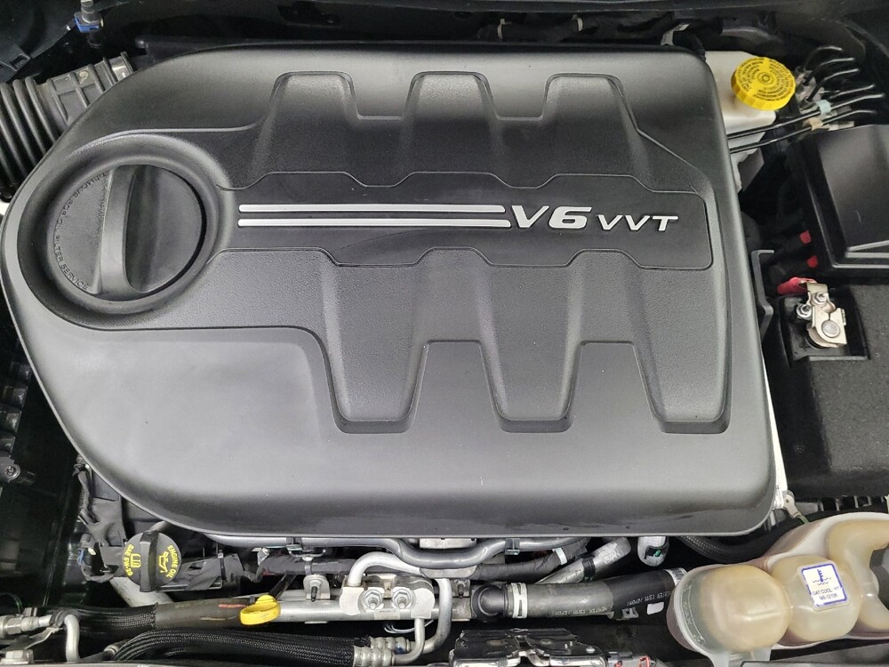 2019 Jeep Cherokee in Las Vegas, NV 89104 - 18142802 30