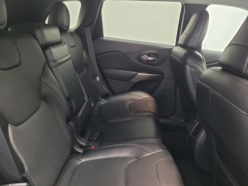2019 Jeep Cherokee in Las Vegas, NV 89104 - 18142802 19