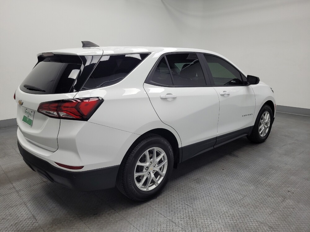 2022 Chevrolet Equinox in Las Vegas, NV 89104 - 18142803 10