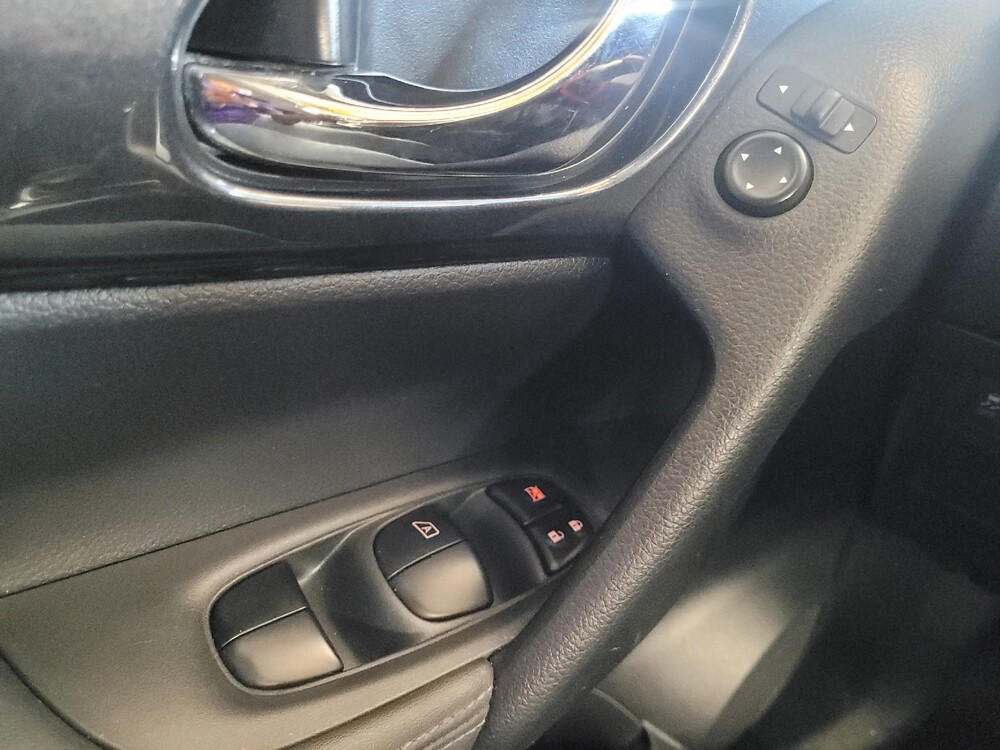 2019 Nissan Rogue in Union City, GA 30291 - 18142805 27