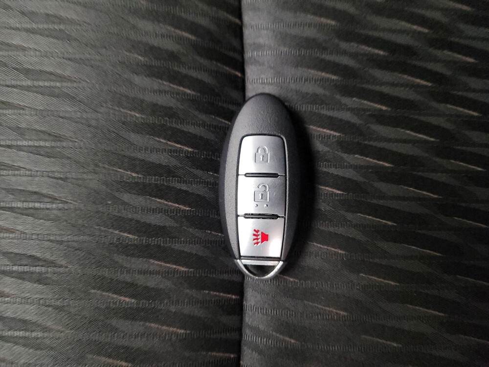 2020 Nissan Rogue in Riverside, CA 92504 - 18142810 32
