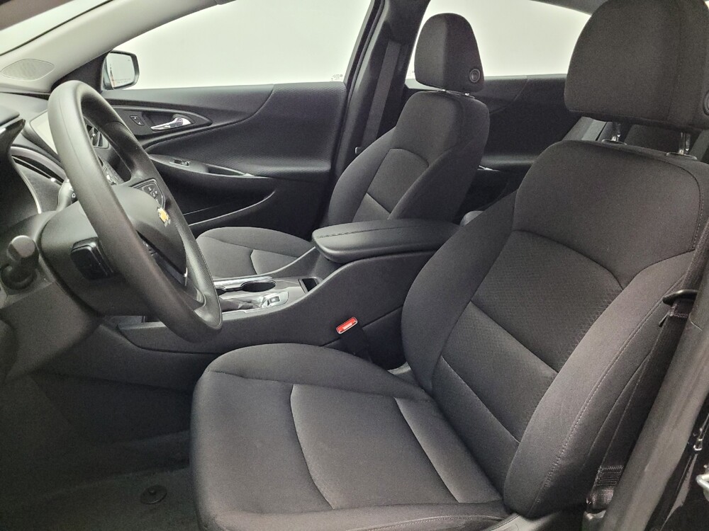 2025 Chevrolet Malibu in Montclair, CA 91763 - 18142811 17