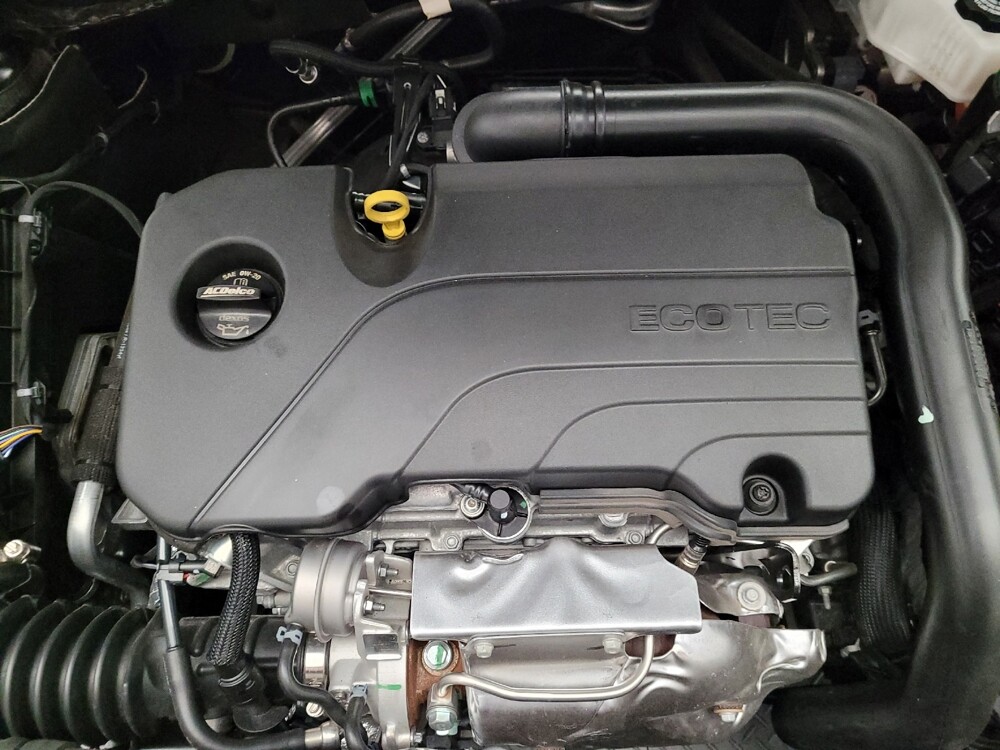 2025 Chevrolet Malibu in Montclair, CA 91763 - 18142811 30