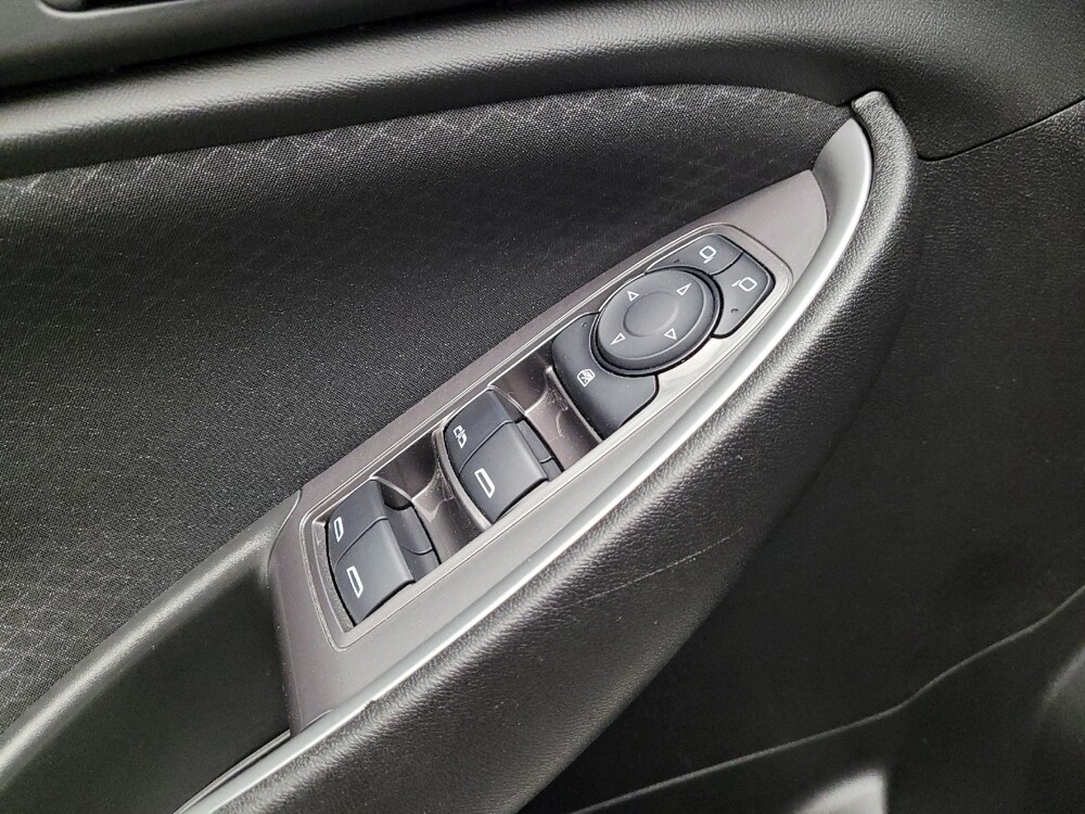 2025 Chevrolet Malibu in Montclair, CA 91763 - 18142811 27
