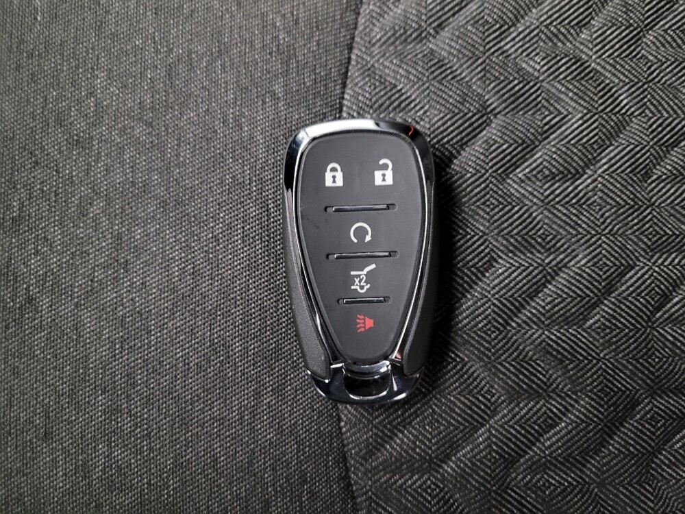 2022 Chevrolet Equinox in Riverside, CA 92504 - 18142812 32