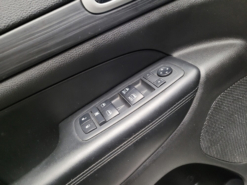2019 Jeep Grand Cherokee in Riverside, CA 92504 - 18142820 27