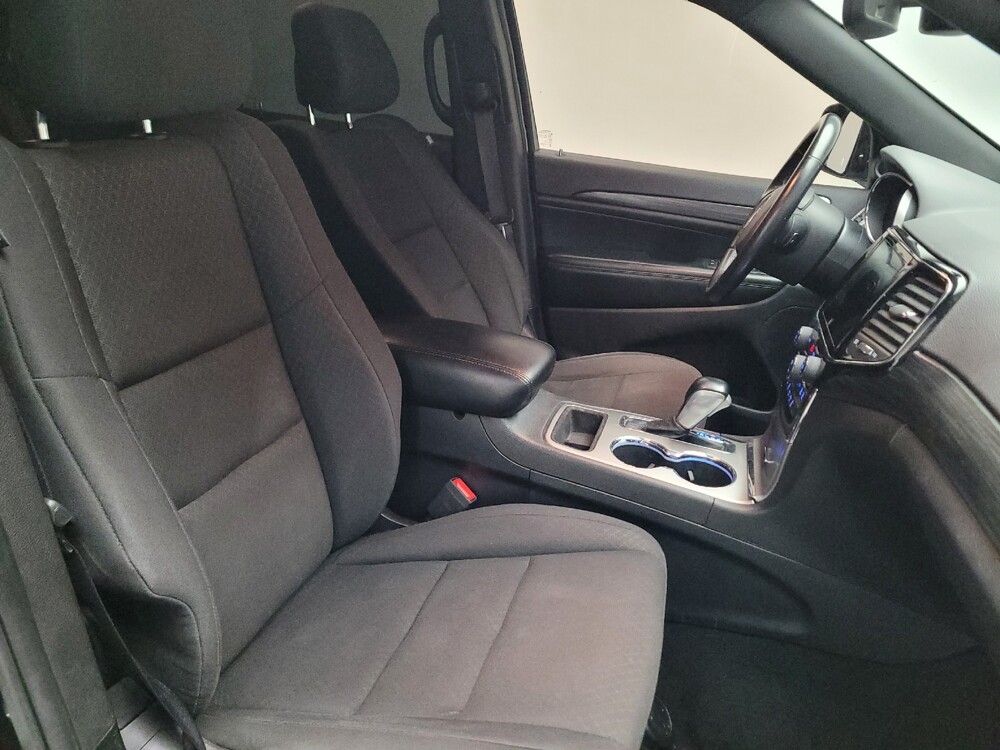 2019 Jeep Grand Cherokee in Riverside, CA 92504 - 18142820 21