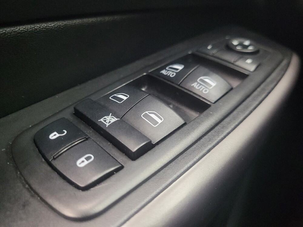 2019 Jeep Cherokee in Highland, IN 46322 - 18142835 28
