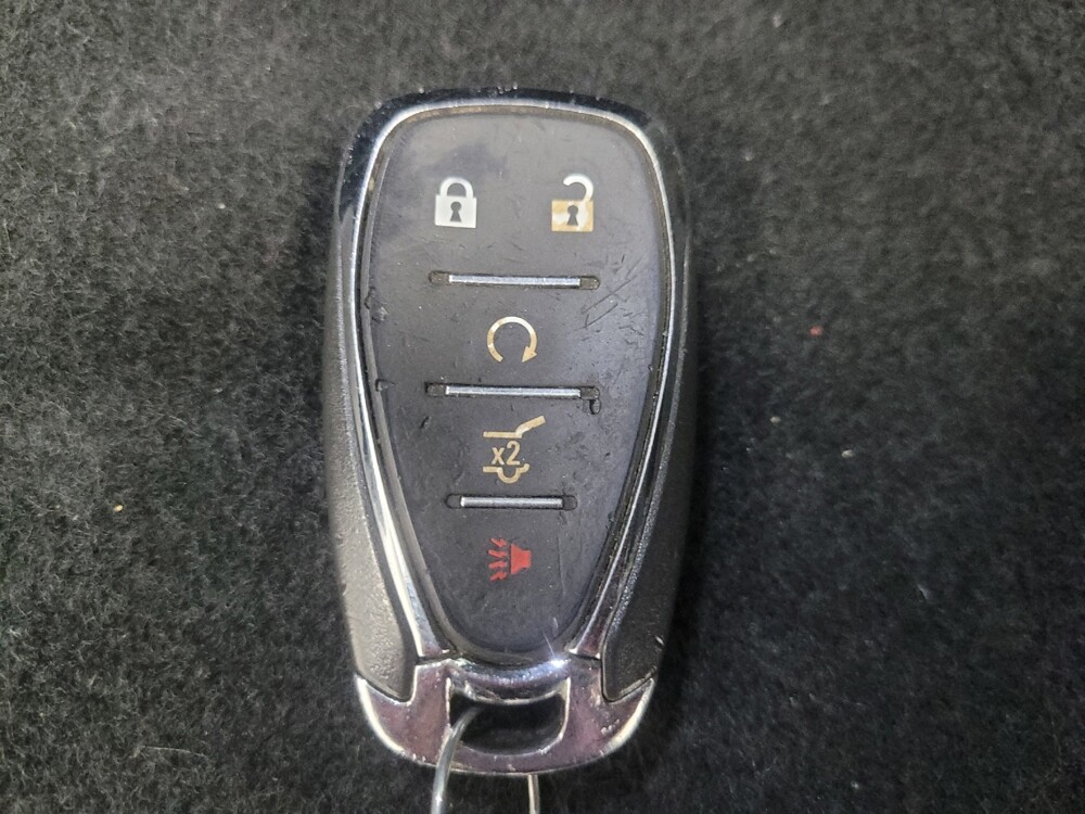 2018 Chevrolet Equinox in Highland, IN 46322 - 18142837 32