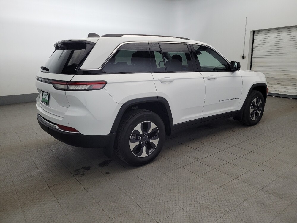 2023 Jeep Grand Cherokee in Allentown, PA 18103 - 18142840 10