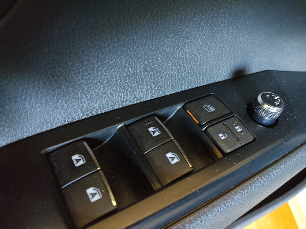 2019 Toyota Camry in Metairie, LA 70006 - 18142847 27