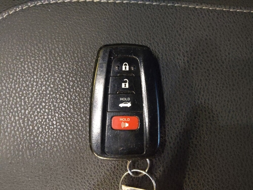 2019 Toyota Camry in Metairie, LA 70006 - 18142847 32