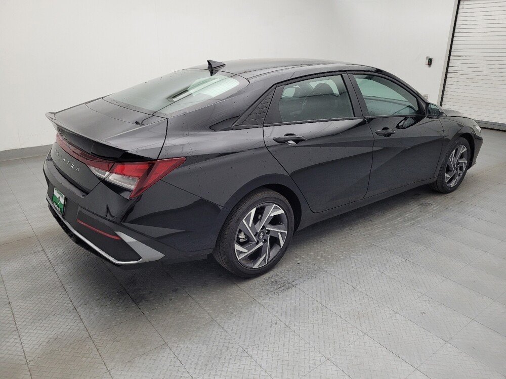2025 Hyundai Elantra in Columbia, SC 29210 - 18142853 10
