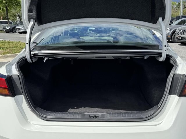 2025 Nissan Altima in Winchester, VA 22602 - 18142870 12