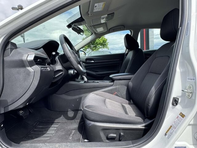 2025 Nissan Altima in Winchester, VA 22602 - 18142870 14