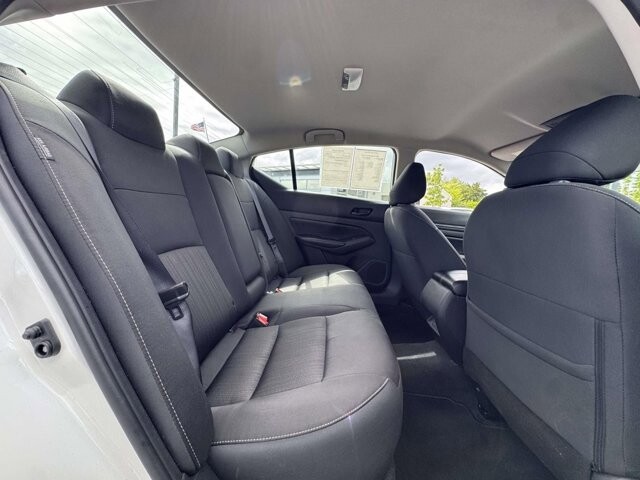 2025 Nissan Altima in Winchester, VA 22602 - 18142870 11