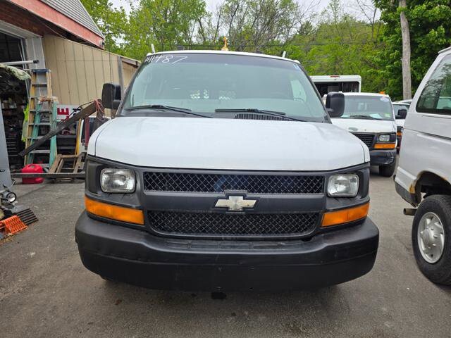 2008 Chevrolet Express 2500 in Blauvelt, NY 10913 - 18142884 3