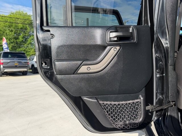 2016 Jeep Wrangler in Knoxville, TN 37920 - 18142894 8