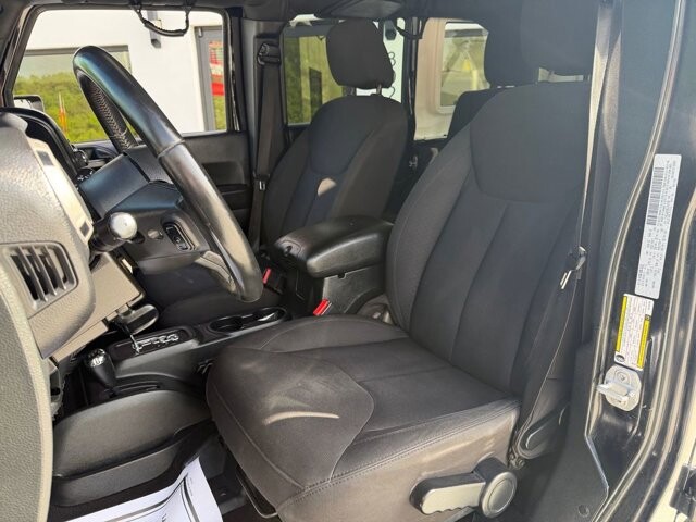 2016 Jeep Wrangler in Knoxville, TN 37920 - 18142894 14