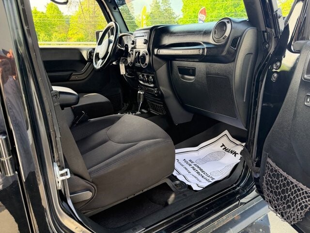 2016 Jeep Wrangler in Knoxville, TN 37920 - 18142894 15