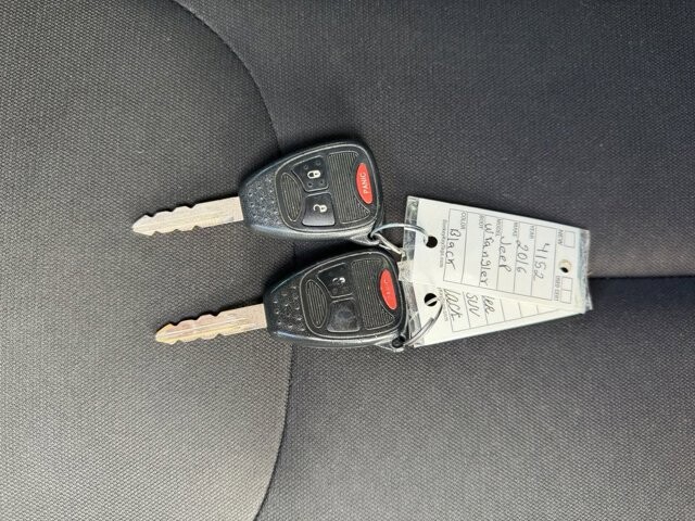 2016 Jeep Wrangler in Knoxville, TN 37920 - 18142894 24