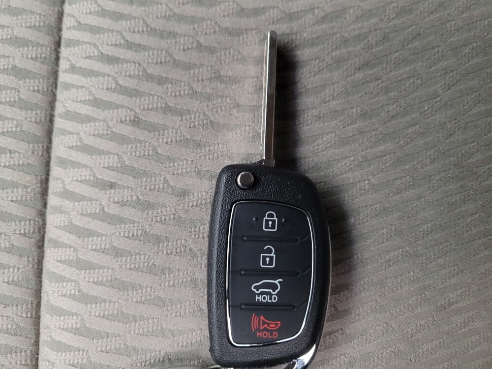 2014 Hyundai Santa Fe in Montclair, CA 91763 - 18142905 32