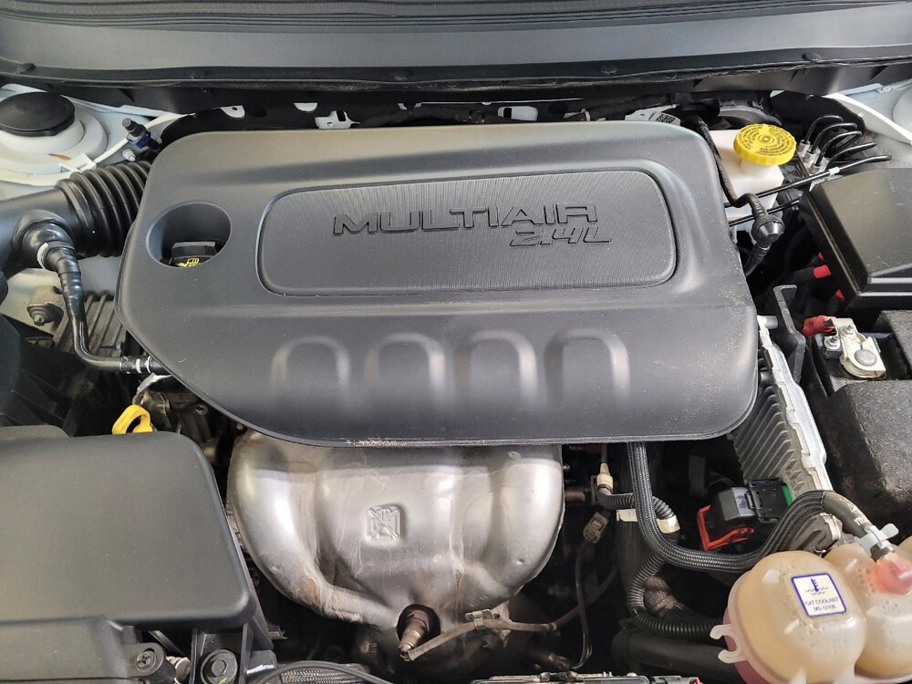 2019 Jeep Cherokee in Louisville, KY 40258 - 18142915 30