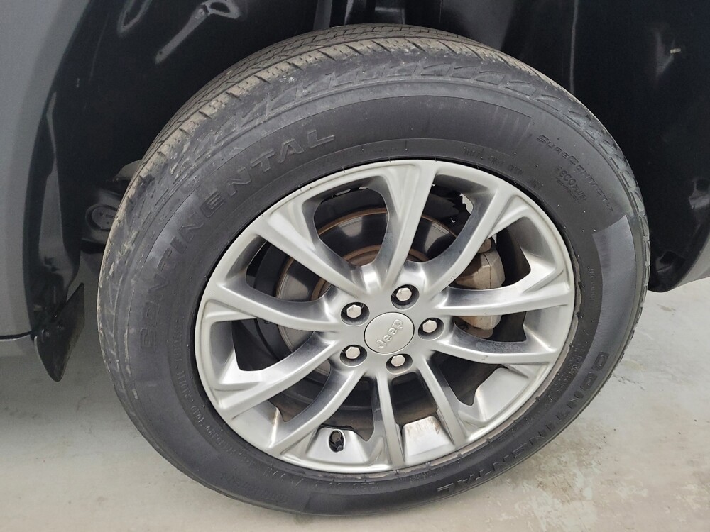 2019 Jeep Cherokee in Louisville, KY 40258 - 18142915 31