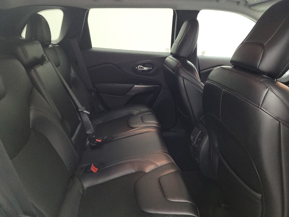 2019 Jeep Cherokee in Louisville, KY 40258 - 18142915 19