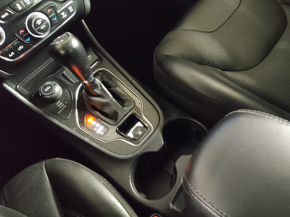 2022 Jeep Cherokee in Knoxville, TN 37923 - 18142924 26