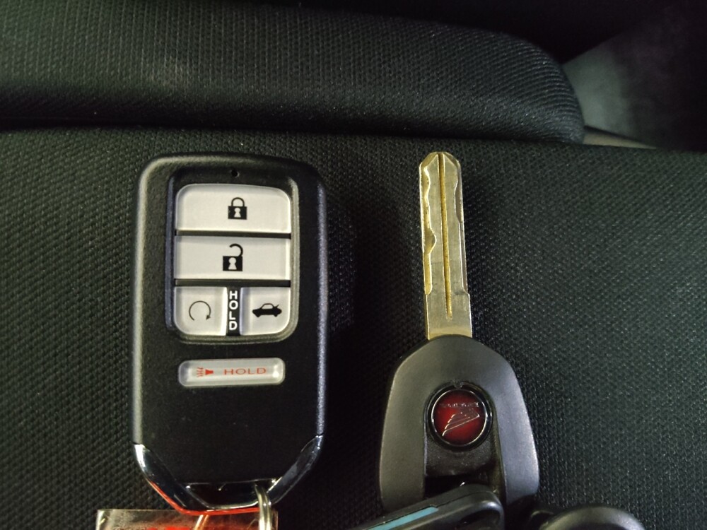 2018 Honda Civic in Jackson, MS 39211 - 18142925 32