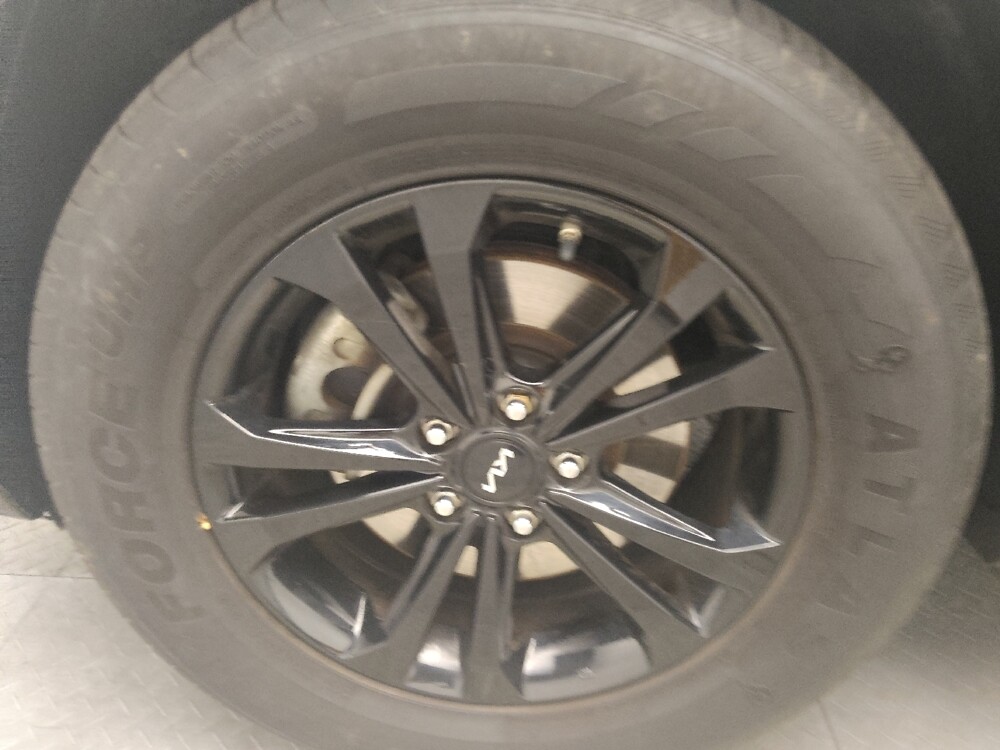 2017 Kia Sorento in Columbus, GA 31909 - 18142931 31