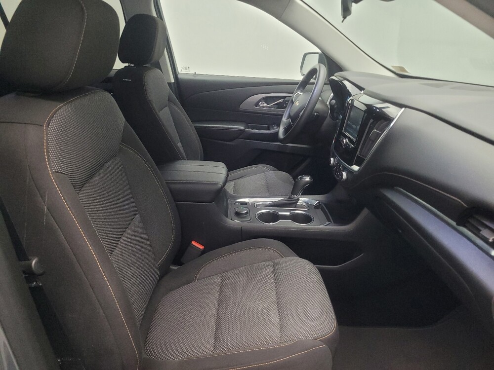 2019 Chevrolet Traverse in Stone Mountain, GA 30083 - 18142942 21