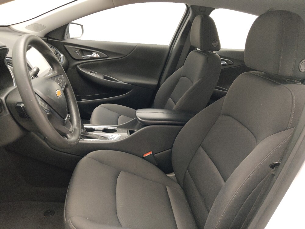 2020 Chevrolet Malibu in Stone Mountain, GA 30083 - 18142947 17