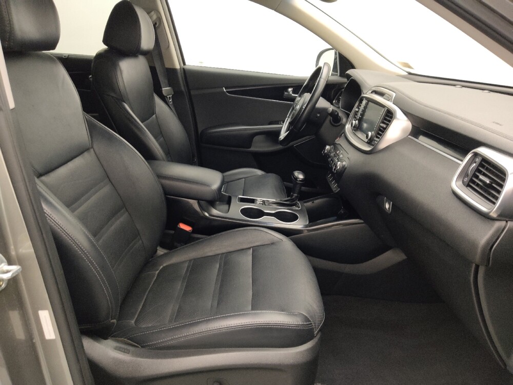 2018 Kia Sorento in Miami, FL 33157 - 18142952 21