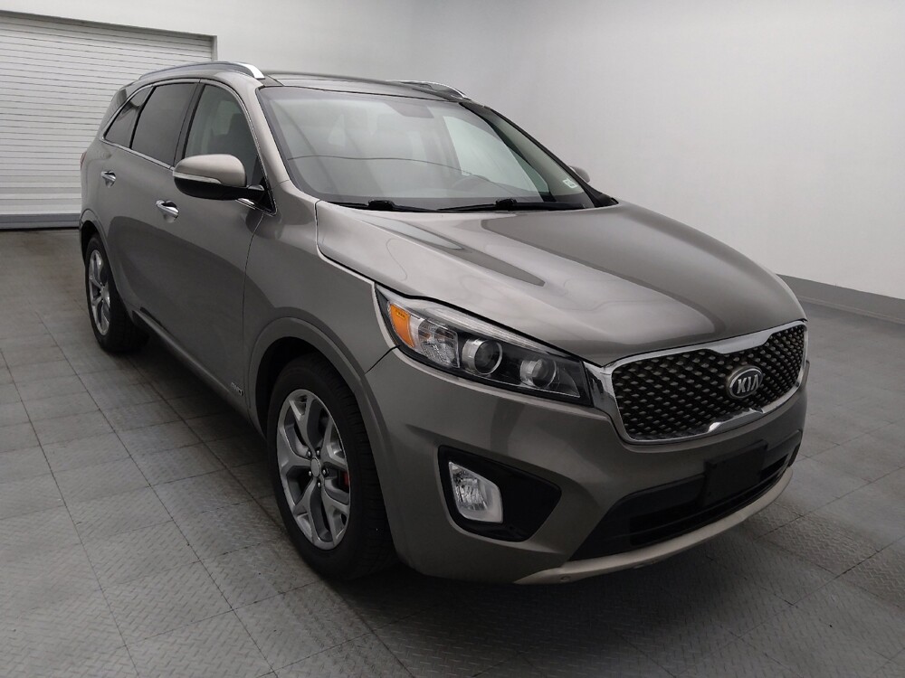 2018 Kia Sorento in Miami, FL 33157 - 18142952 13