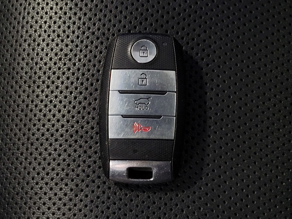 2018 Kia Sorento in Miami, FL 33157 - 18142952 32