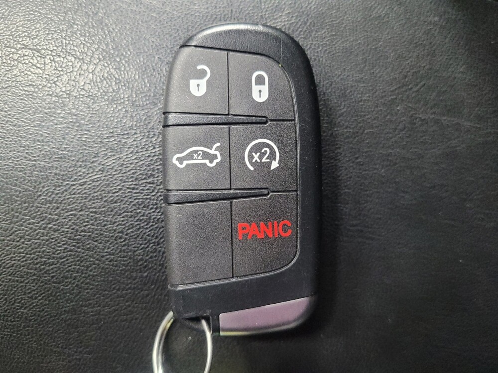 2019 Jeep Cherokee in Birmingham, AL 35215 - 18142953 32