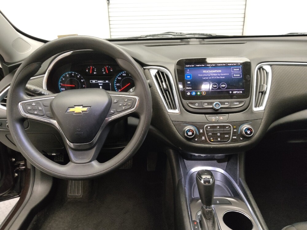 2020 Chevrolet Malibu in Arlington, TX 76011 - 18142956 22
