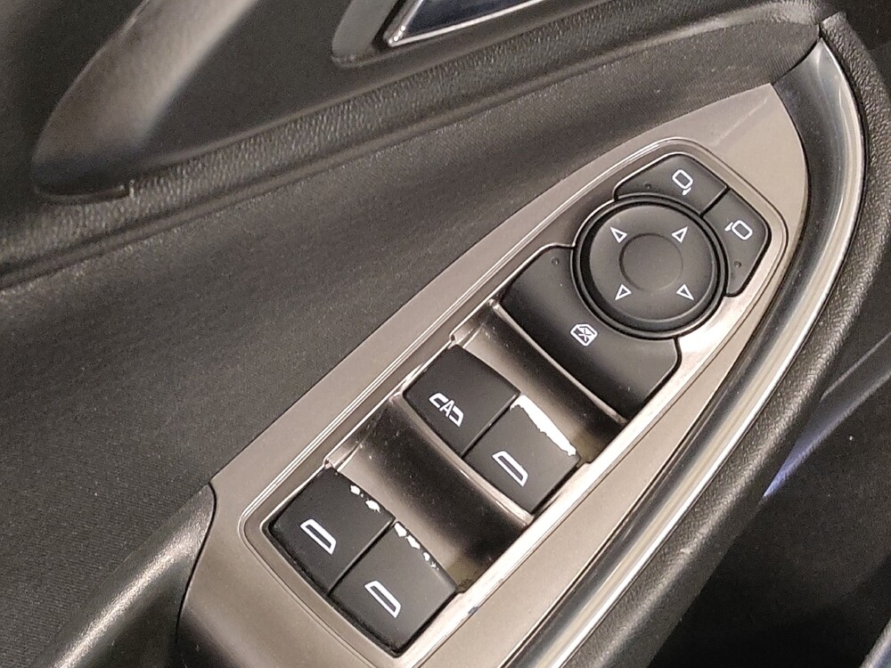 2020 Chevrolet Malibu in Arlington, TX 76011 - 18142956 27