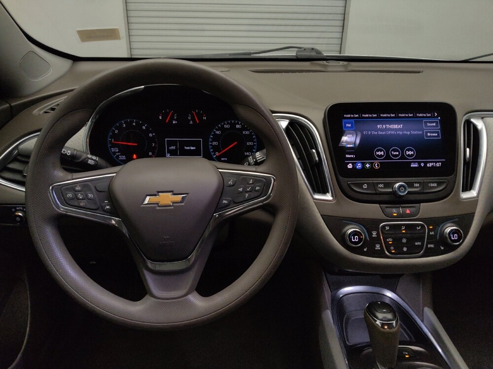 2020 Chevrolet Malibu in Tulsa, OK 74145 - 18142975 22