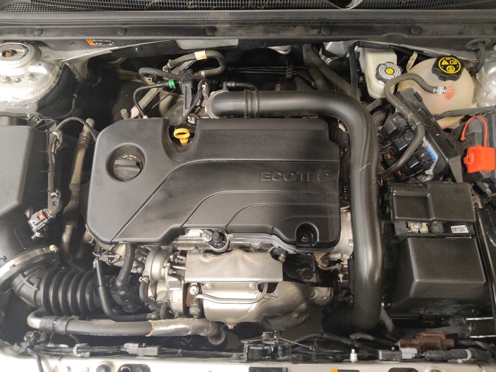 2020 Chevrolet Malibu in Tulsa, OK 74145 - 18142975 30