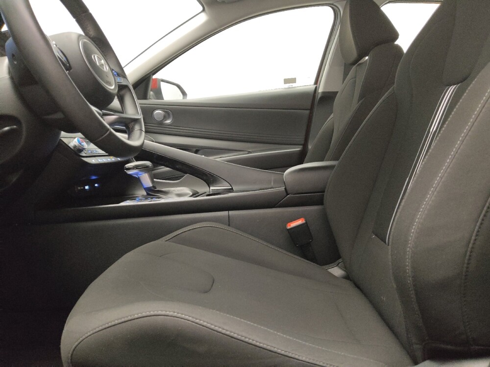 2025 Hyundai Elantra in Arlington, TX 76011 - 18142978 17