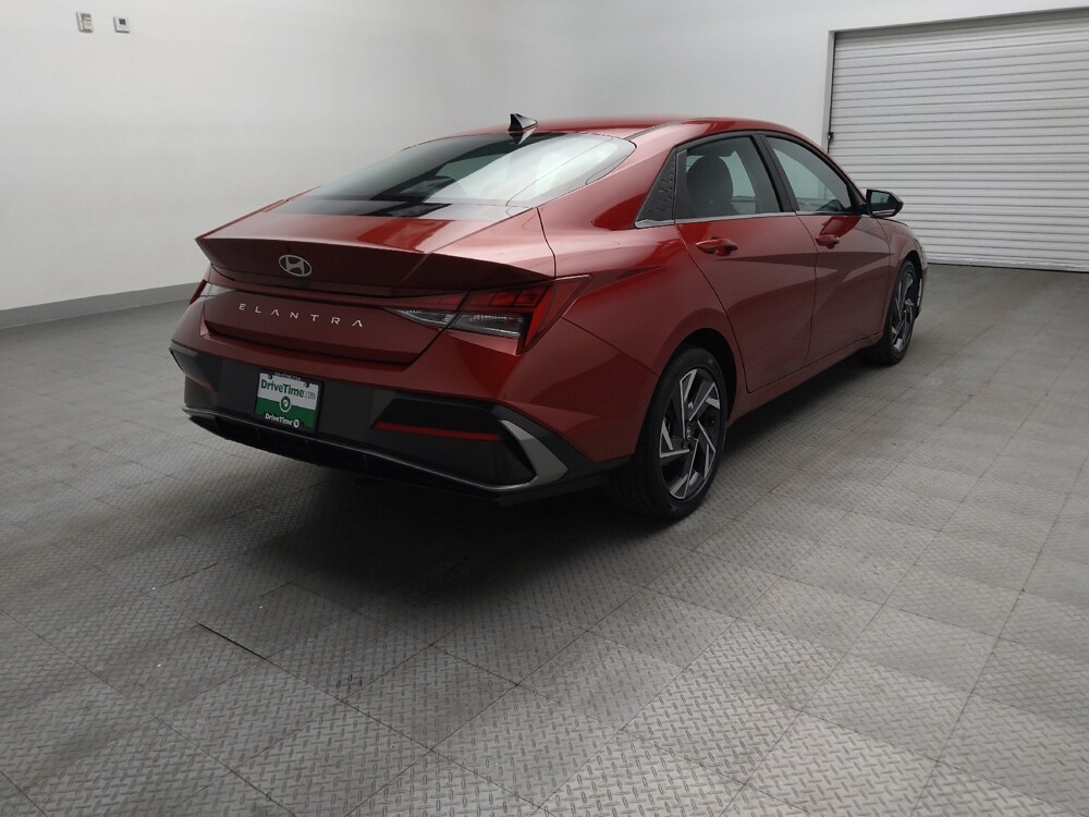 2025 Hyundai Elantra in Arlington, TX 76011 - 18142978 9